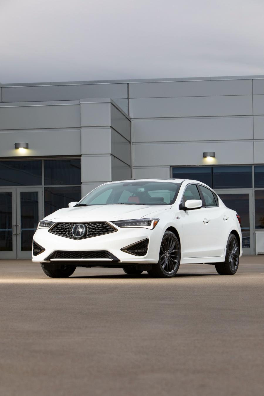  Acura ILX A-Spec 2018 года  (фото 19 из 52)
